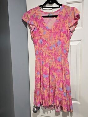 Rails Pink Floral V-Neck Ruffle Sleeve Mini Dress